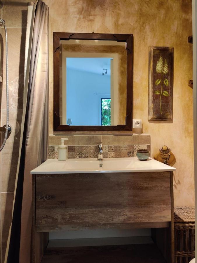 Mareil-Marly Le Cerisier Bed & Breakfast エクステリア 写真