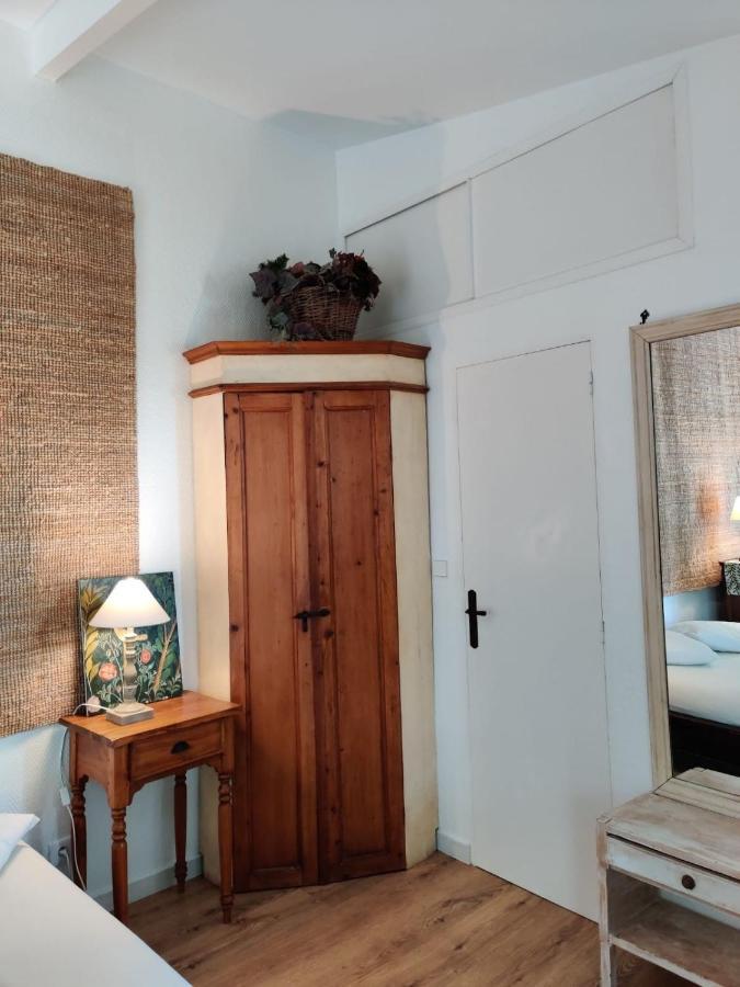 Mareil-Marly Le Cerisier Bed & Breakfast エクステリア 写真