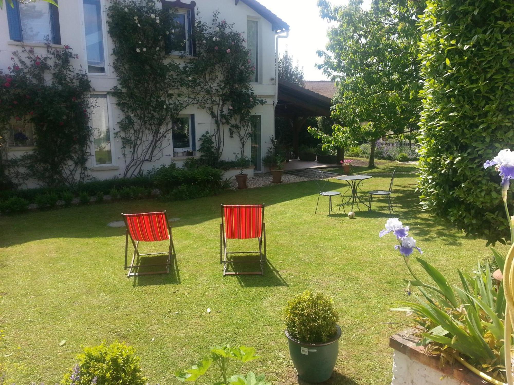 Mareil-Marly Le Cerisier Bed & Breakfast エクステリア 写真